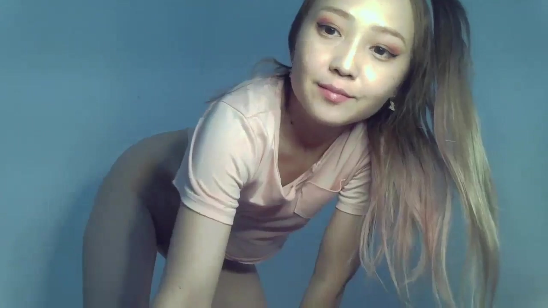 Gallery image thumbnail from AsiCuteBaby's myfreecams stream on, 07/07/2024, 14:29 image 4 of 20