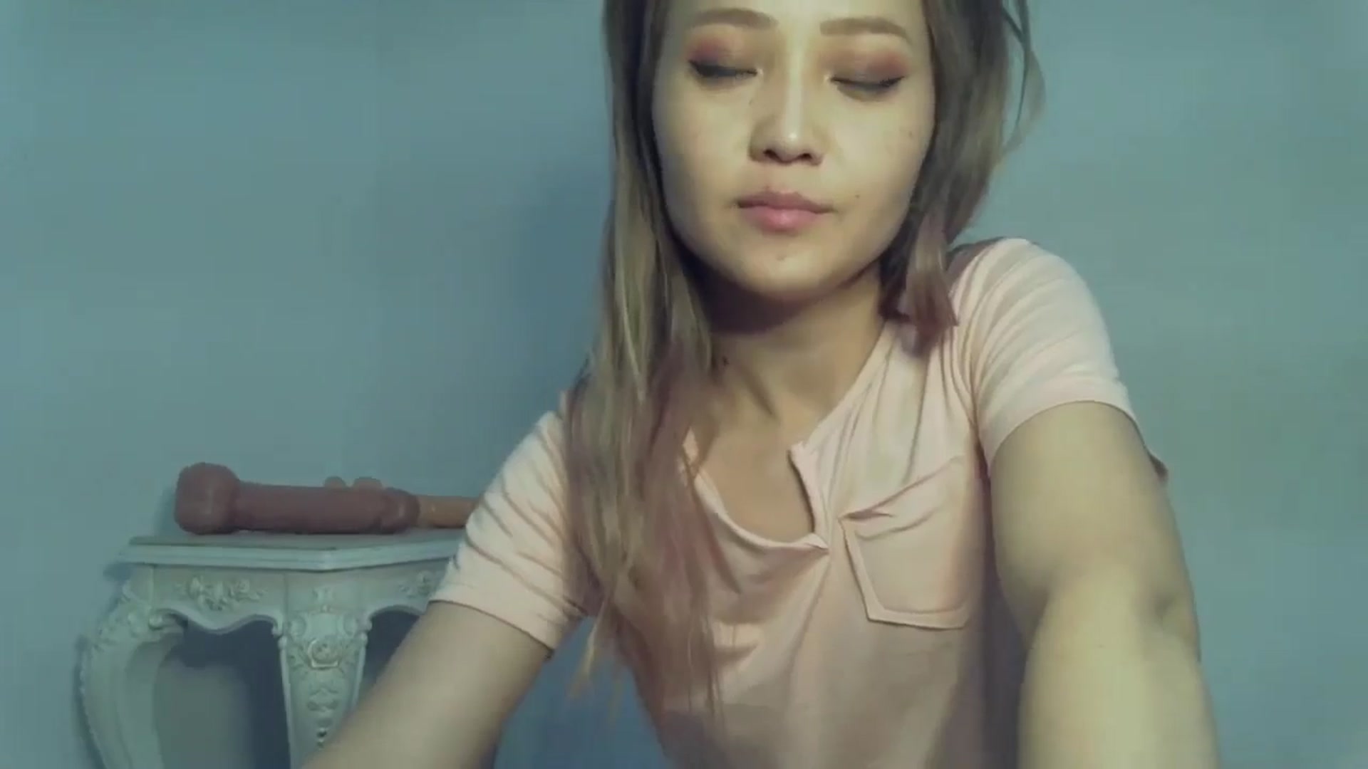 Gallery image thumbnail from AsiCuteBaby's myfreecams stream on, 07/07/2024, 14:29 image 11 of 20