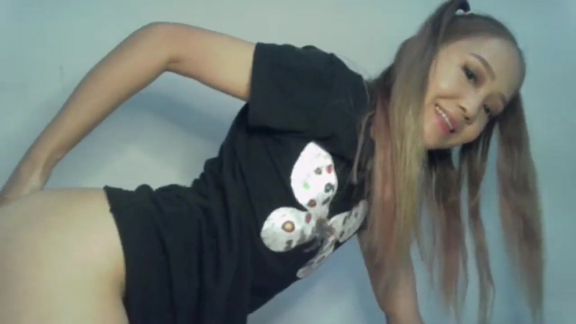 Gallery image thumbnail from AsiCuteBaby's myfreecams stream on, 07/16/2024, 15:18 image 8 of 20