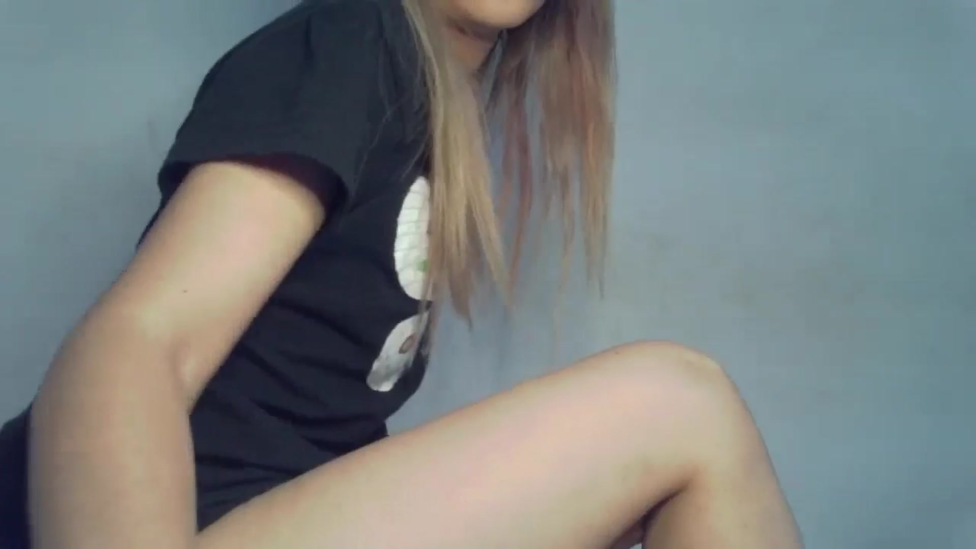 Gallery image thumbnail from AsiCuteBaby's myfreecams stream on, 07/16/2024, 15:18 image 11 of 20