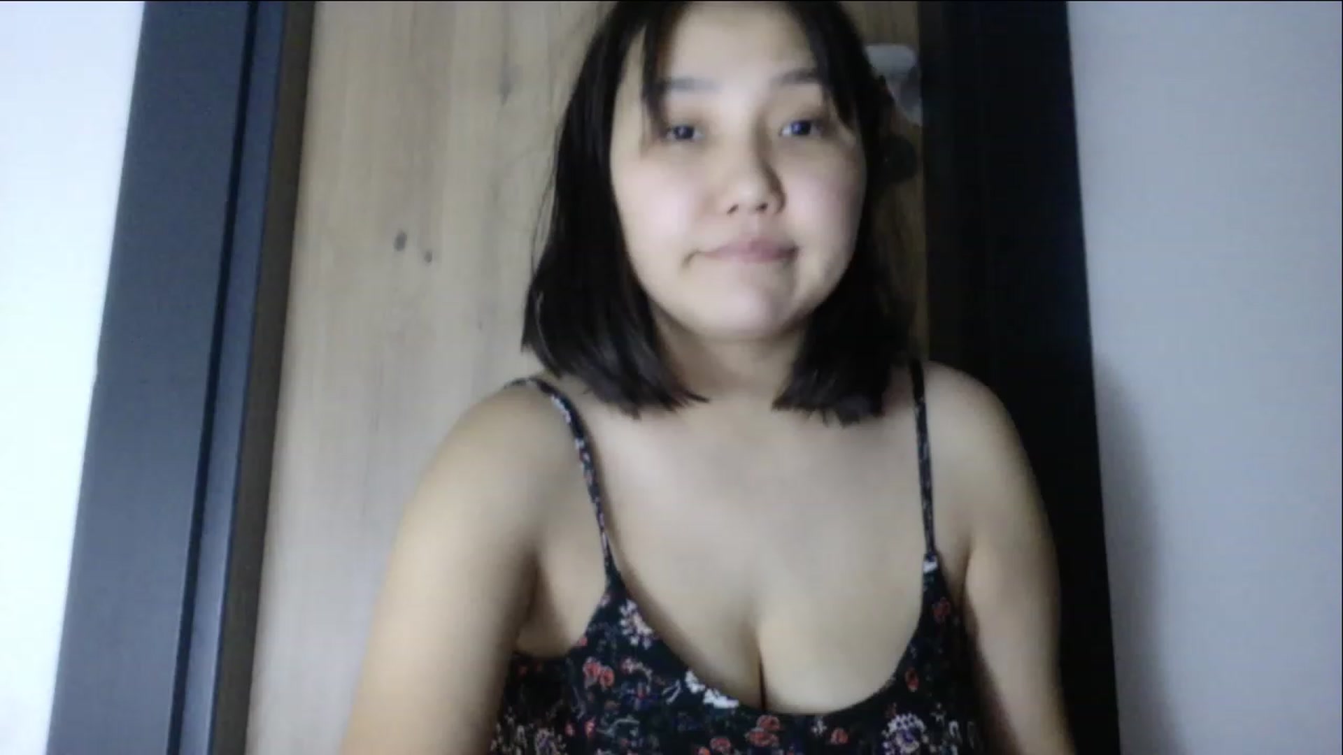 Gallery image thumbnail from AsianAkame's myfreecams stream on, 12/12/2022, 24:51 image 3 of 20