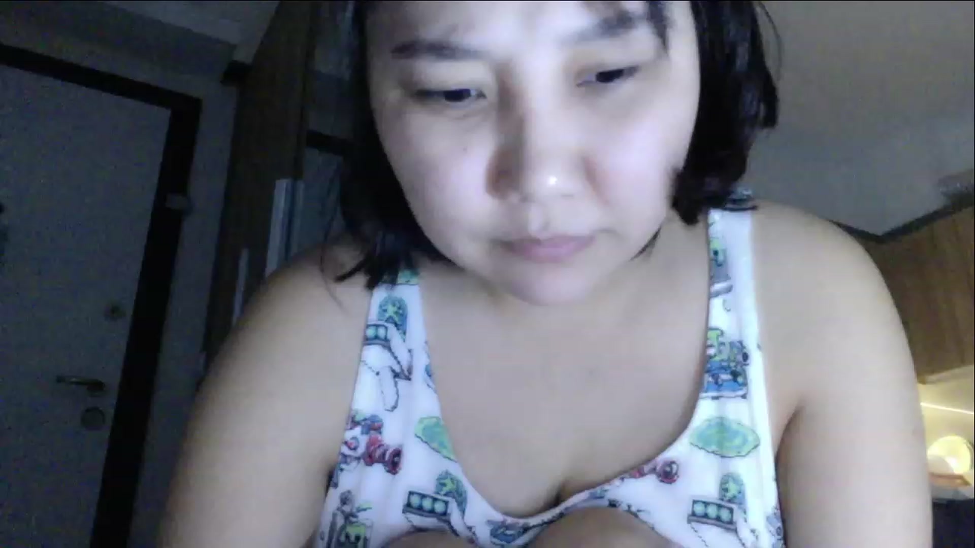 Gallery image thumbnail from AsianAkame's myfreecams stream on, 12/15/2022, 23:43 image 2 of 20