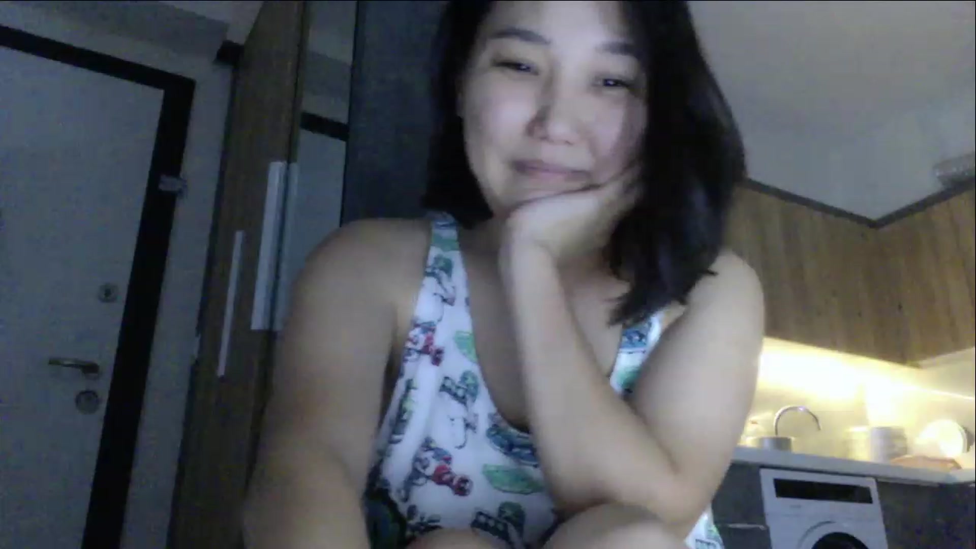 Gallery image thumbnail from AsianAkame's myfreecams stream on, 12/15/2022, 23:43 image 6 of 20