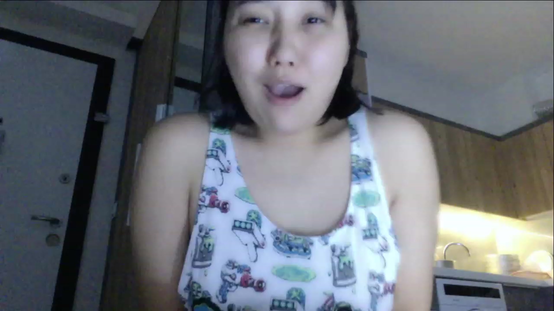 Gallery image thumbnail from AsianAkame's myfreecams stream on, 12/15/2022, 23:43 image 1 of 20