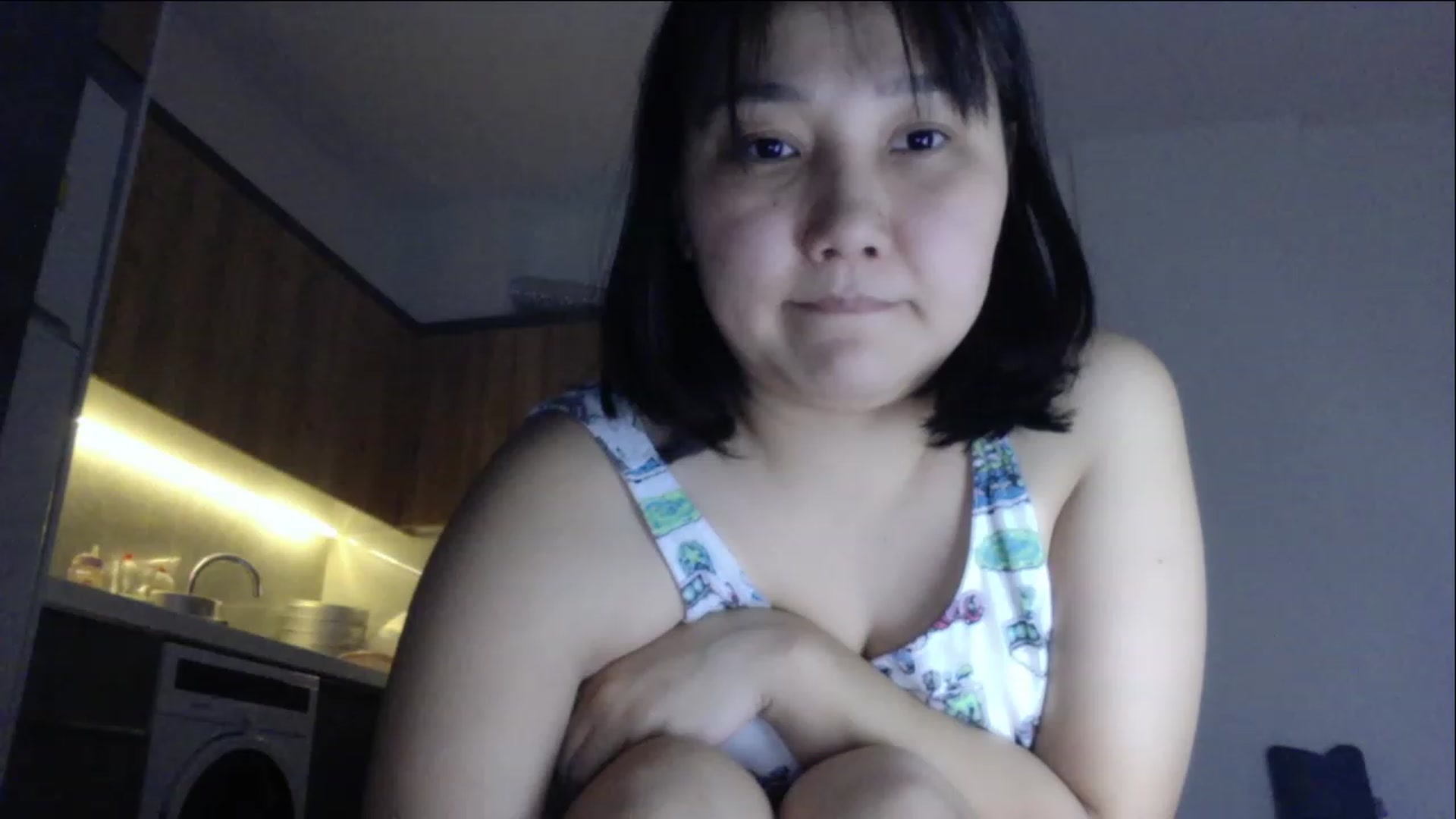 Gallery image thumbnail from AsianAkame's myfreecams stream on, 12/16/2022, 01:25 image 5 of 20