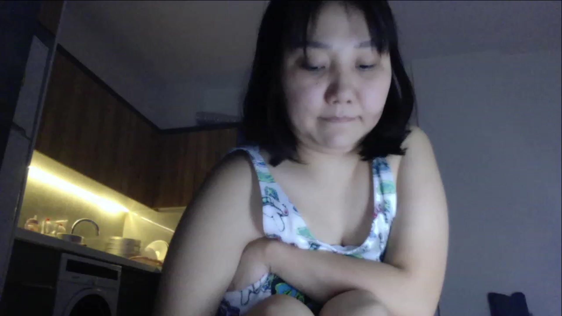 Gallery image thumbnail from AsianAkame's myfreecams stream on, 12/16/2022, 01:25 image 7 of 20