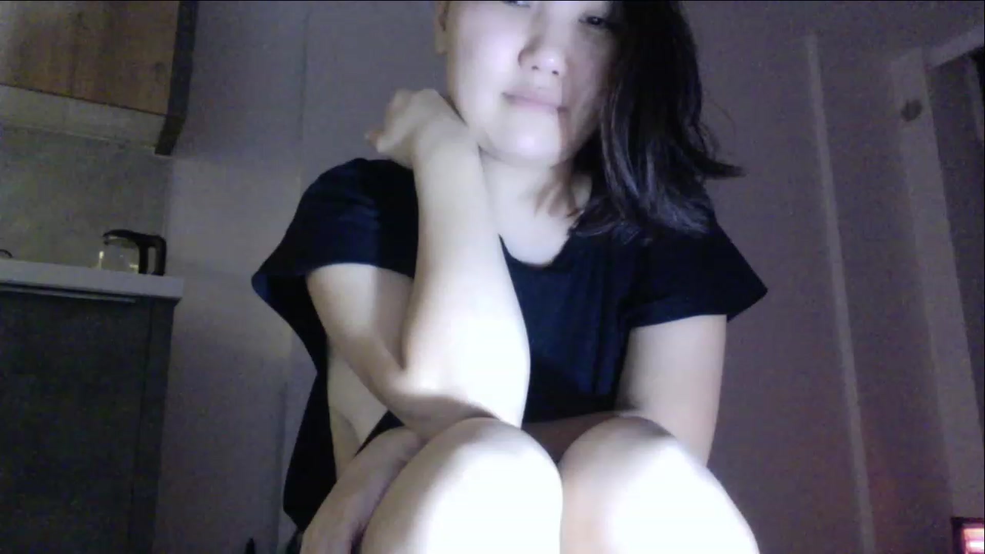 Gallery image thumbnail from AsianAkame's myfreecams stream on, 12/16/2022, 23:52 image 4 of 20