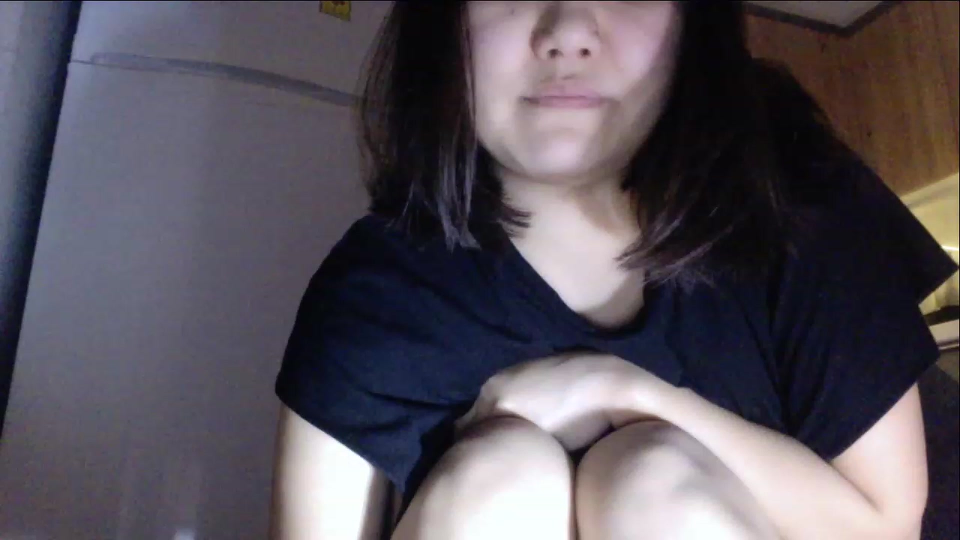 Gallery image thumbnail from AsianAkame's myfreecams stream on, 12/16/2022, 23:52 image 18 of 20
