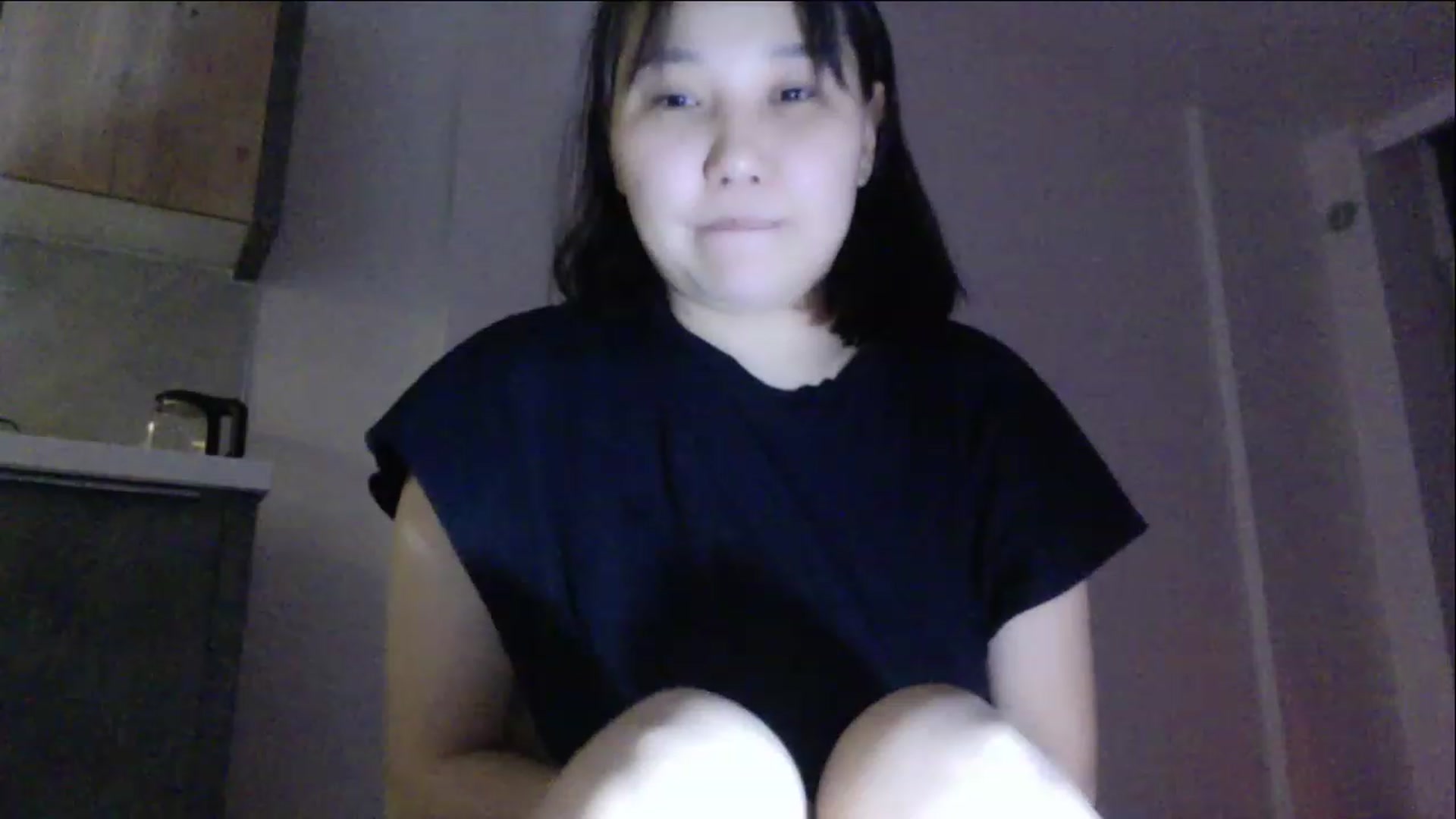 Gallery image thumbnail from AsianAkame's myfreecams stream on, 12/16/2022, 23:52 image 2 of 20