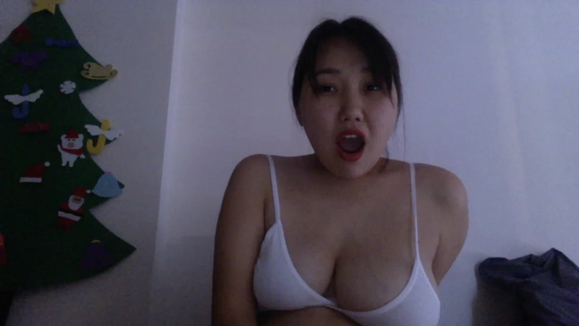 Gallery image thumbnail from AsianAkame's myfreecams stream on, 01/02/2023, 13:39 image 8 of 20