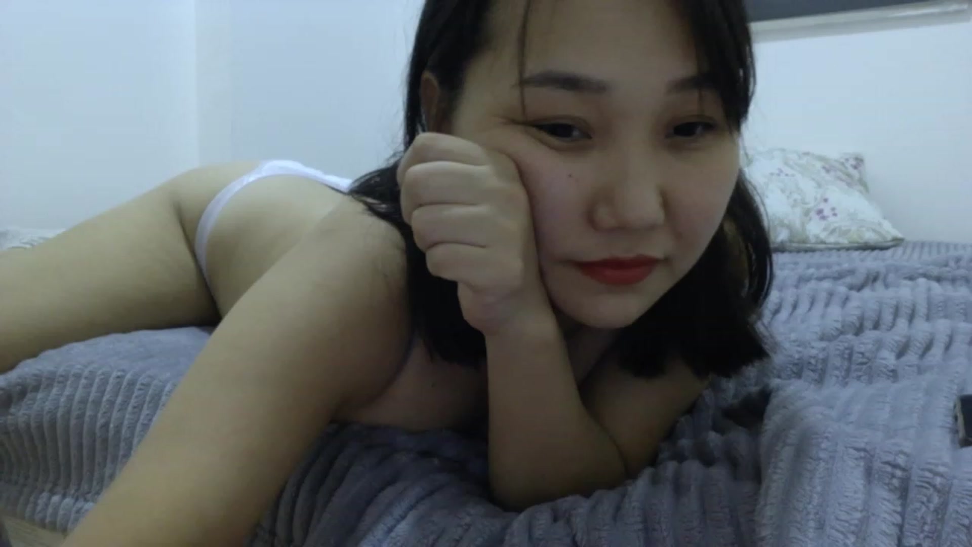 Gallery image thumbnail from AsianAkame's myfreecams stream on, 01/08/2023, 16:52 image 16 of 20
