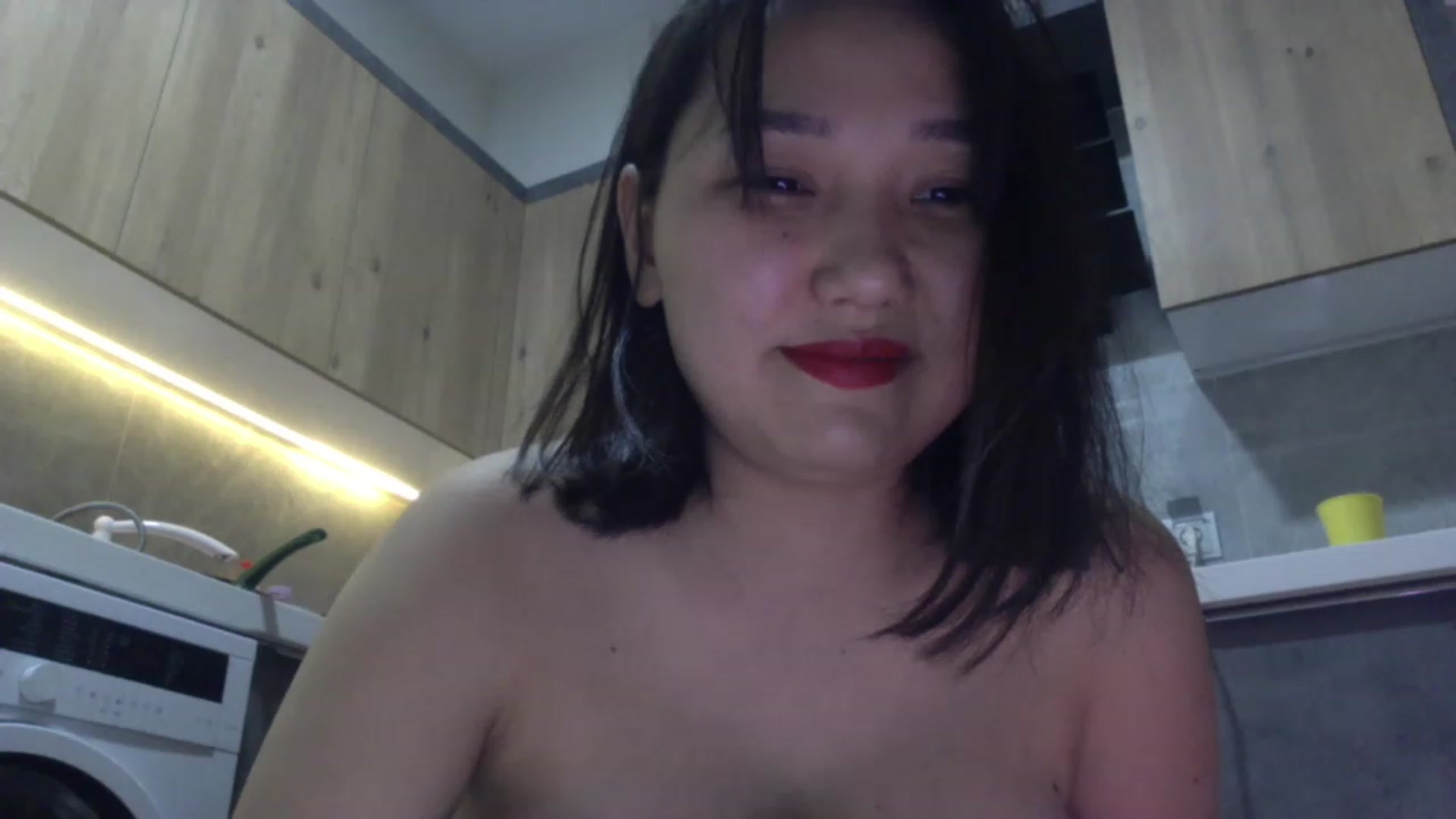 Gallery image thumbnail from AsianAkame's myfreecams stream on, 01/15/2023, 21:35 image 11 of 20