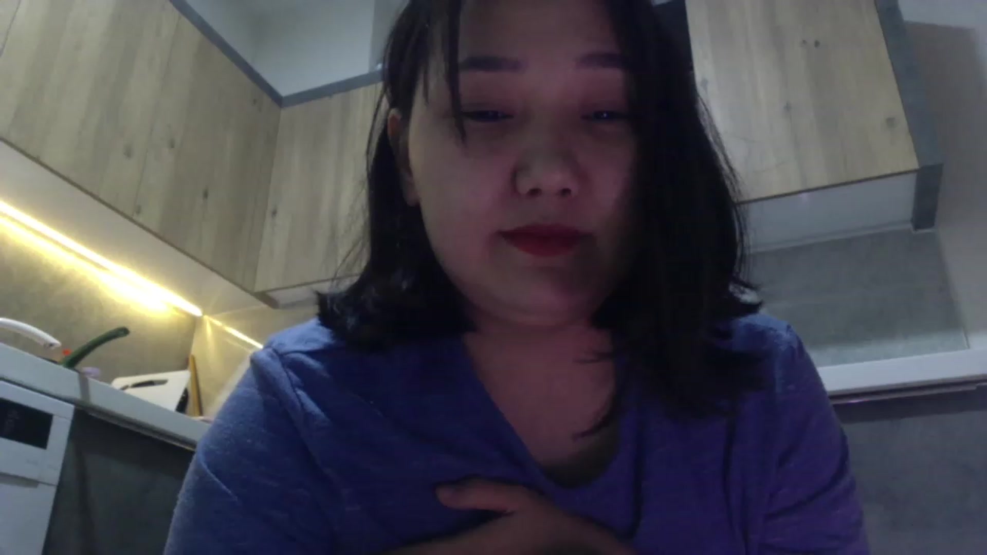 Gallery image thumbnail from AsianAkame's myfreecams stream on, 01/15/2023, 22:32 image 6 of 20