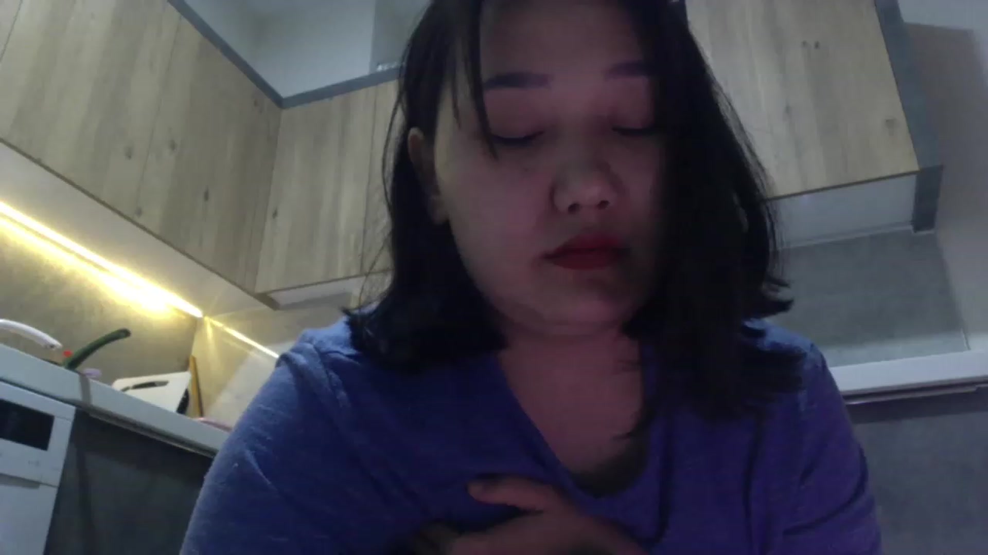 Gallery image thumbnail from AsianAkame's myfreecams stream on, 01/15/2023, 22:32 image 9 of 20