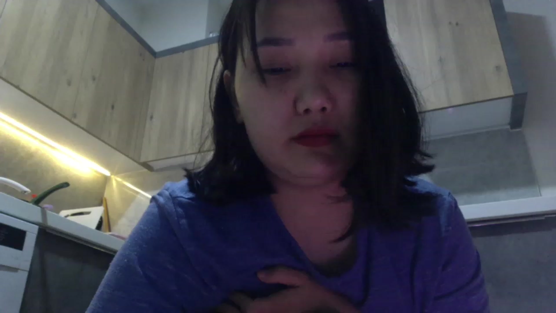 Gallery image thumbnail from AsianAkame's myfreecams stream on, 01/15/2023, 22:32 image 12 of 20