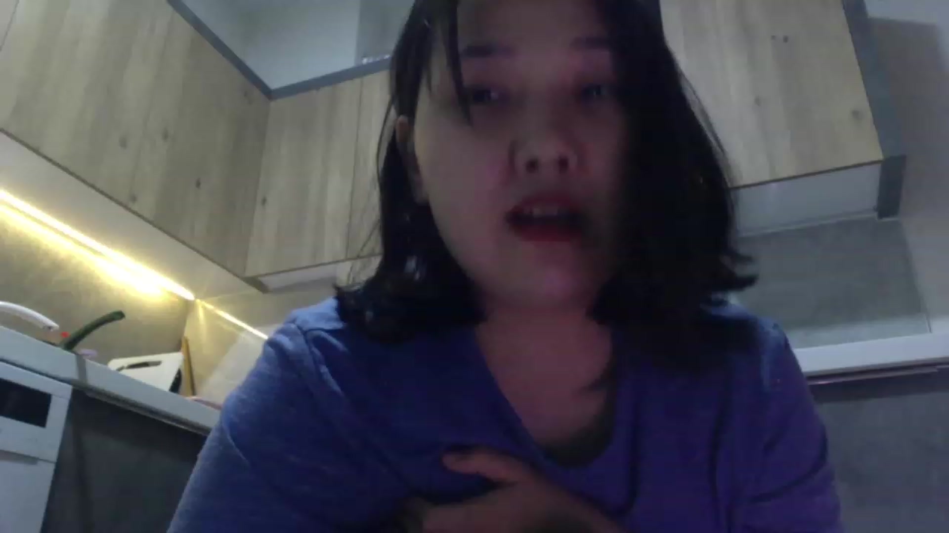 Gallery image thumbnail from AsianAkame's myfreecams stream on, 01/15/2023, 22:32 image 8 of 20