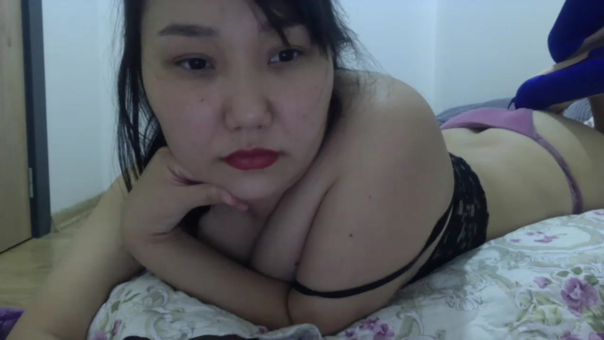 Gallery image thumbnail from AsianAkame's myfreecams stream on, 01/21/2023, 16:00 image 12 of 20