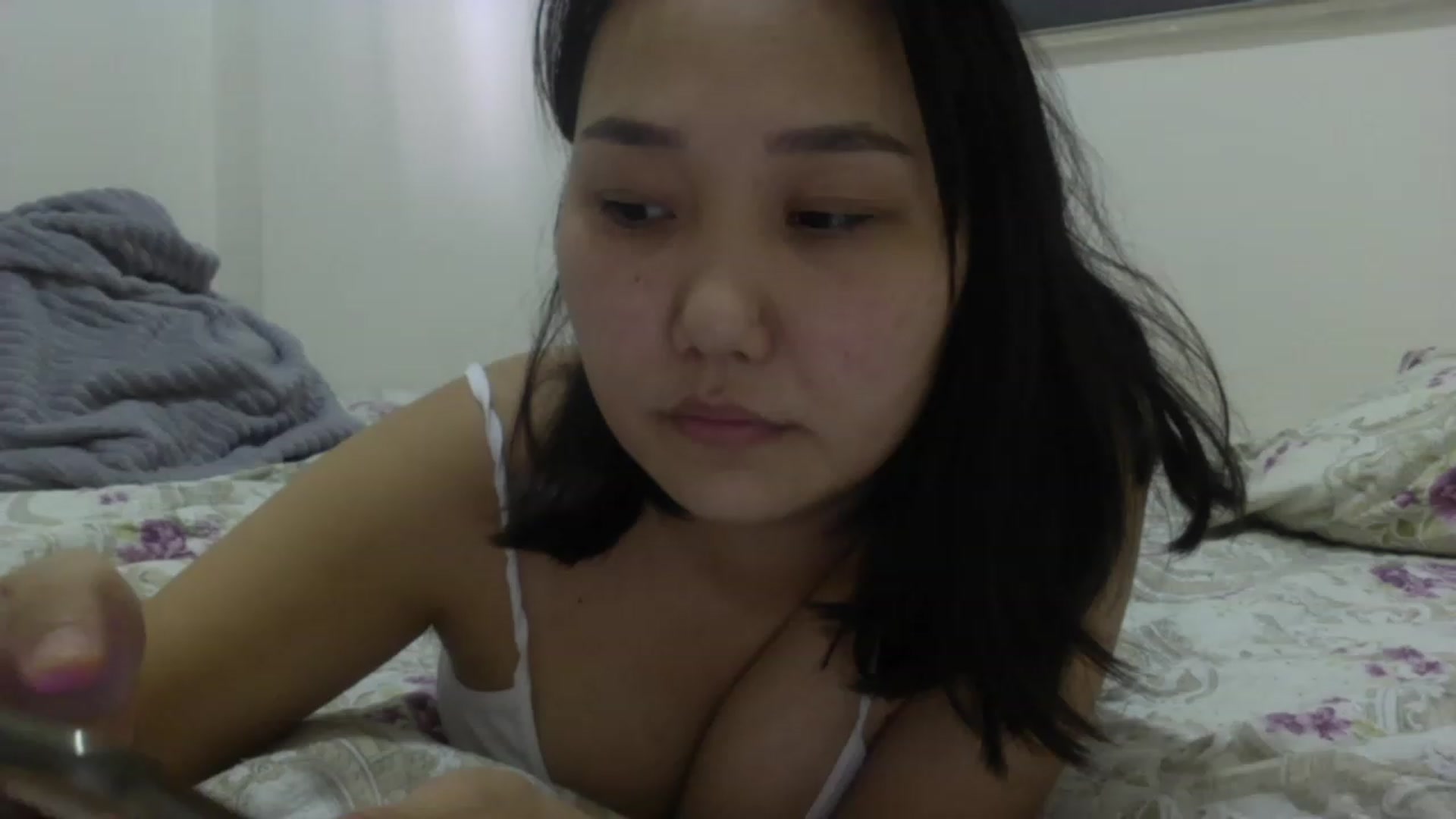 Gallery image thumbnail from AsianAkame's myfreecams stream on, 01/26/2023, 14:32 image 3 of 20