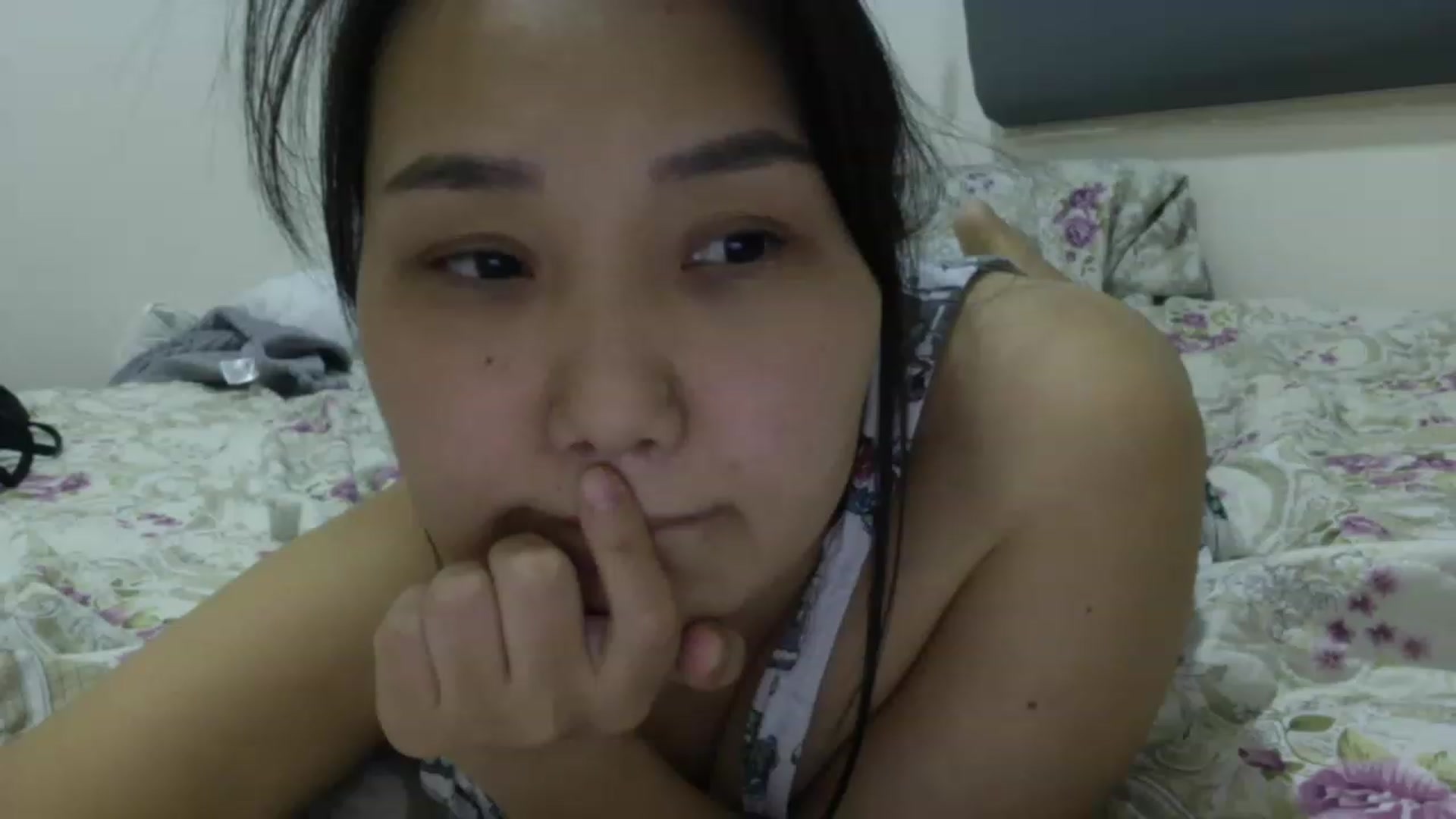 Gallery image thumbnail from AsianAkame's myfreecams stream on, 02/14/2023, 16:41 image 13 of 20
