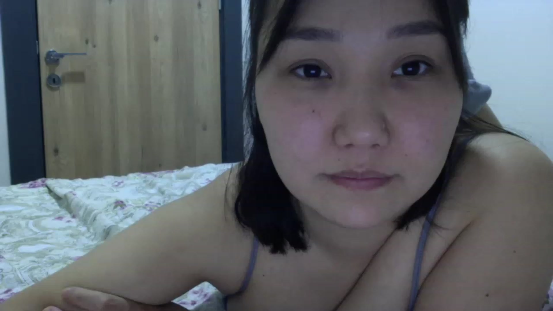 Gallery image thumbnail from AsianAkame's myfreecams stream on, 02/19/2023, 18:26 image 2 of 20