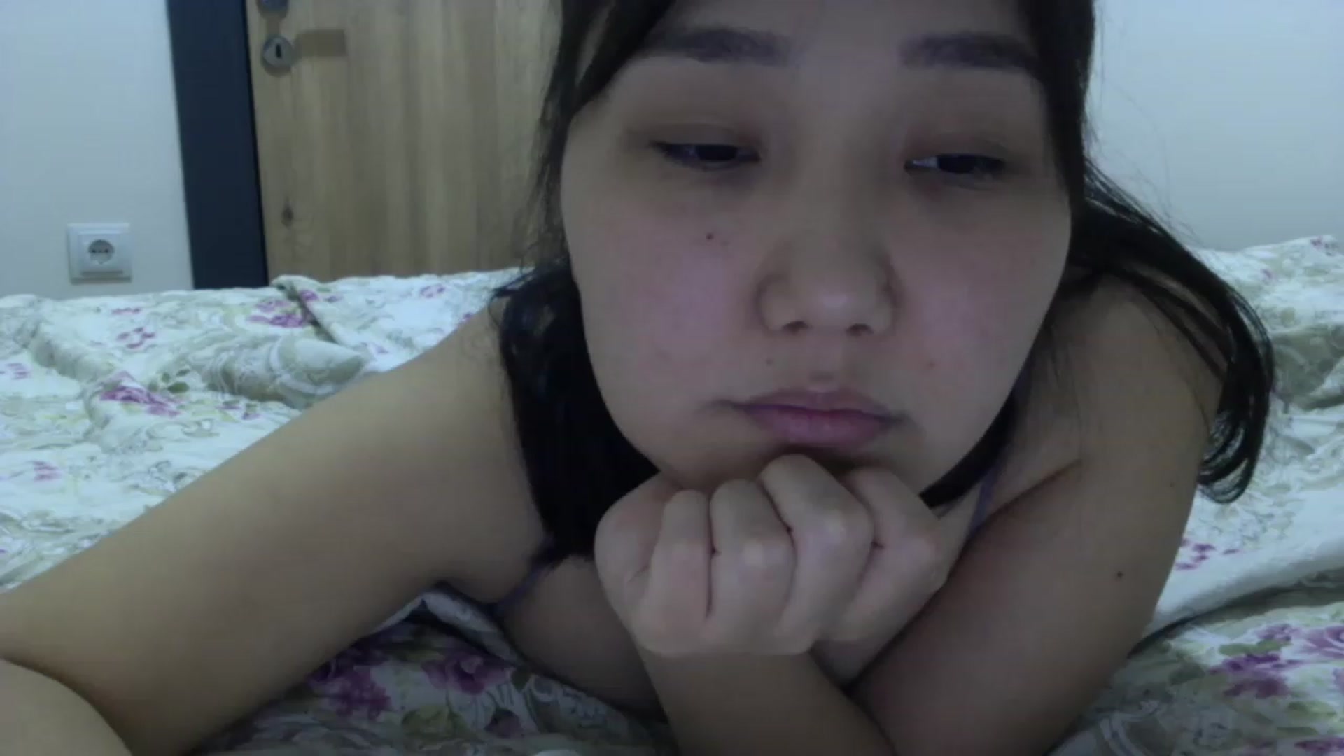 Gallery image thumbnail from AsianAkame's myfreecams stream on, 02/19/2023, 19:35 image 9 of 20