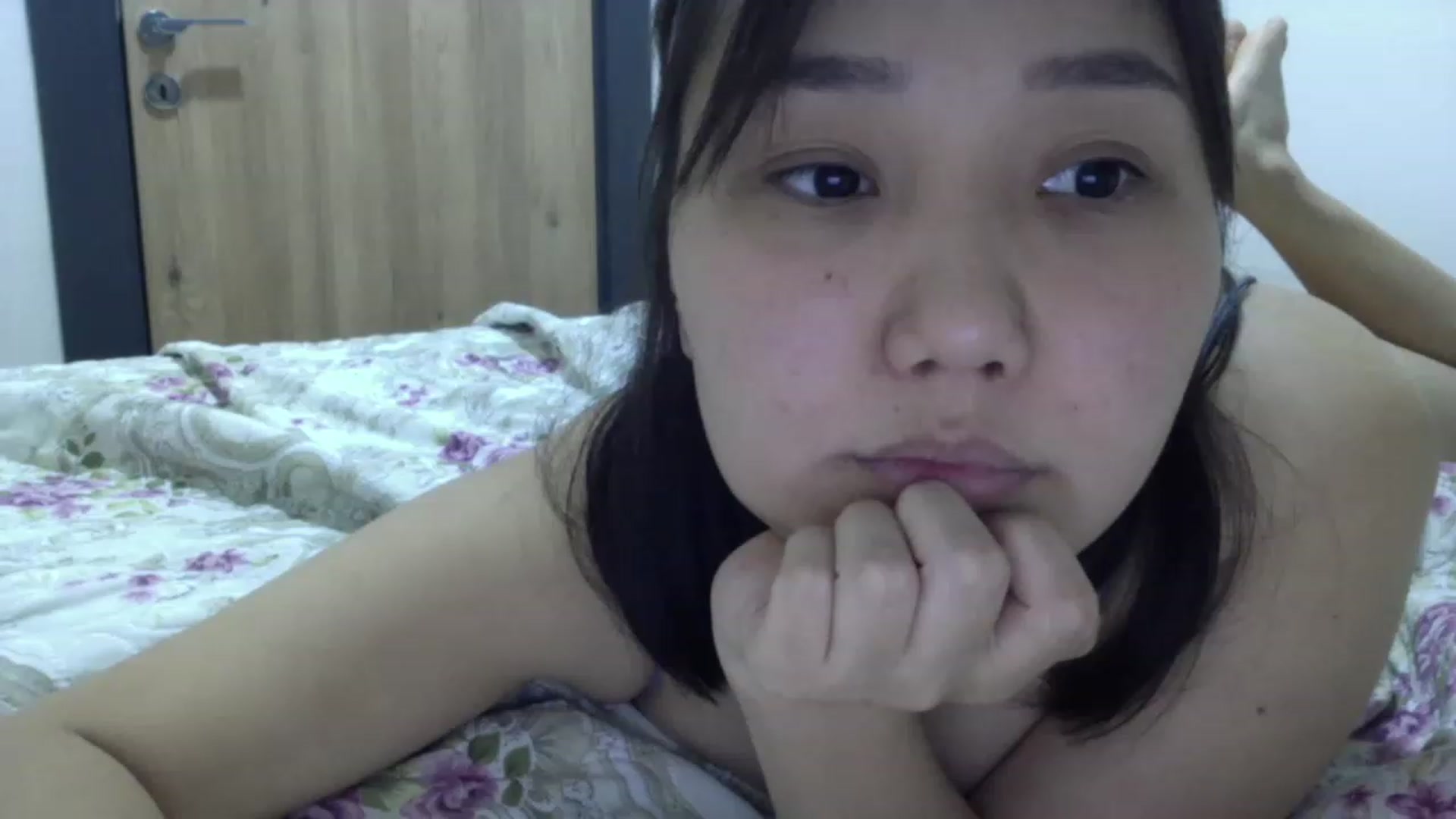 Gallery image thumbnail from AsianAkame's myfreecams stream on, 02/19/2023, 19:35 image 13 of 20
