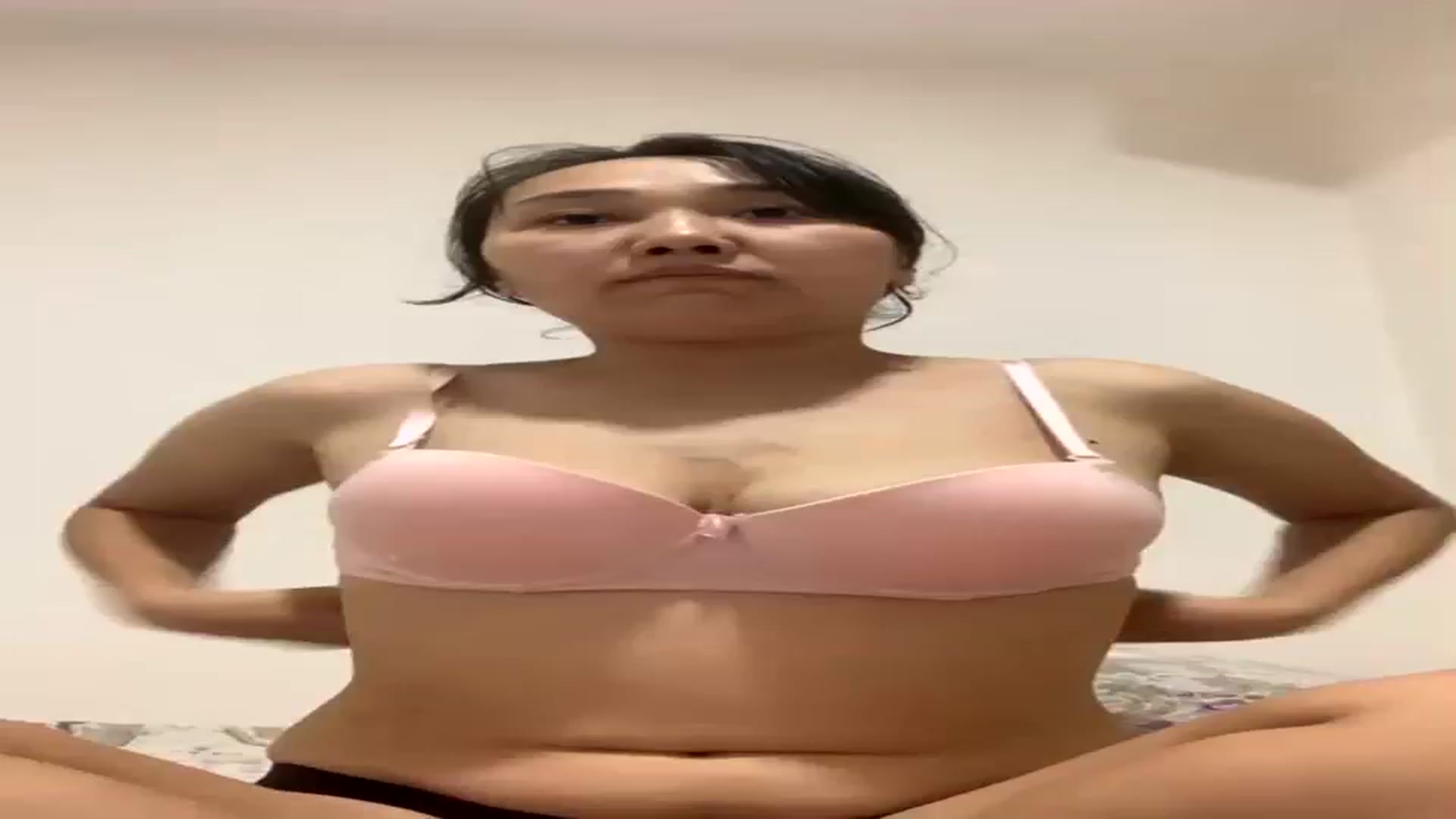Gallery image thumbnail from AsianAkame's myfreecams stream on, 12/24/2023, 19:59 image 1 of 20