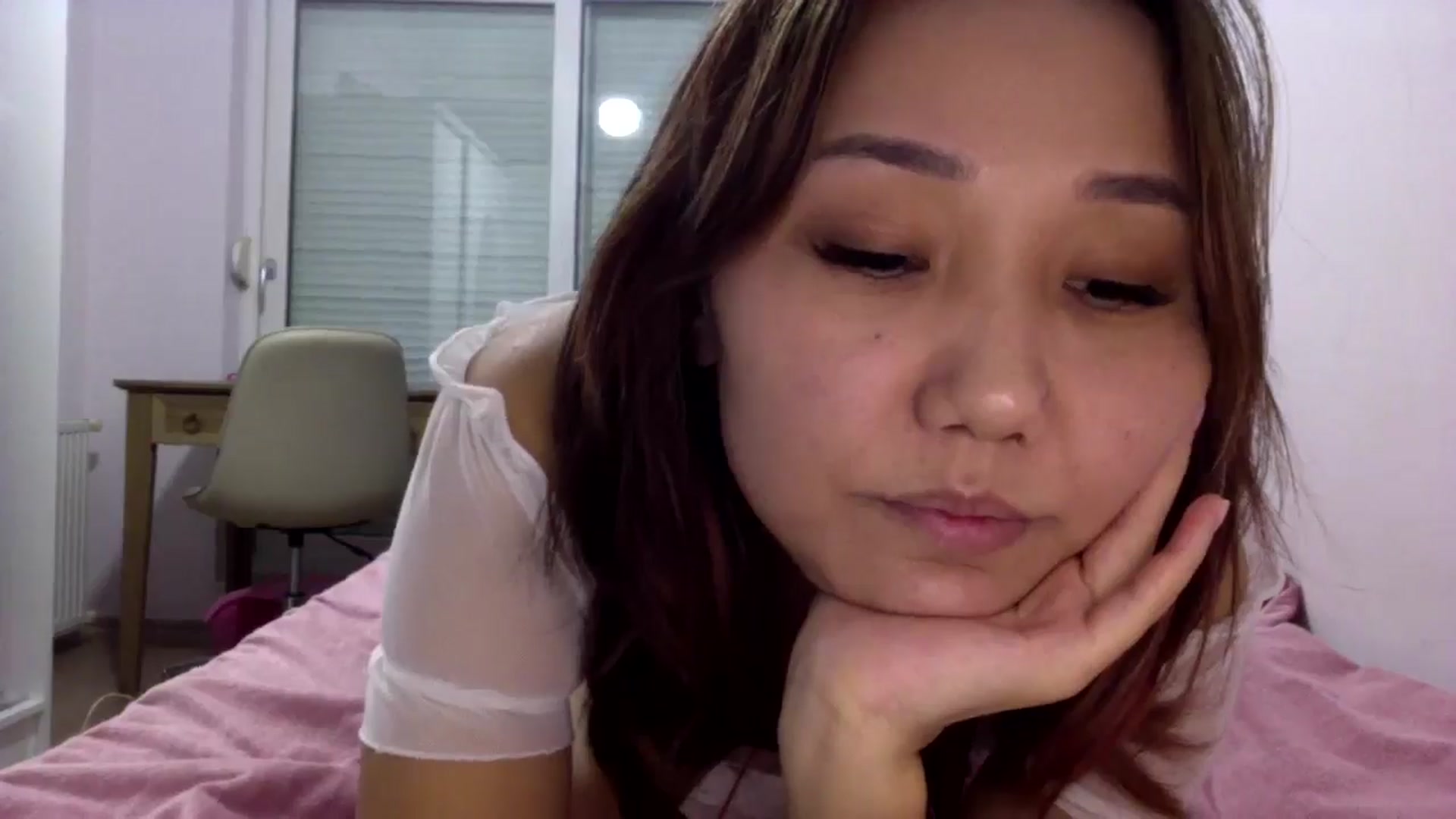 Gallery image thumbnail from AsianAkame's myfreecams stream on, 12/25/2024, 14:58 image 2 of 20