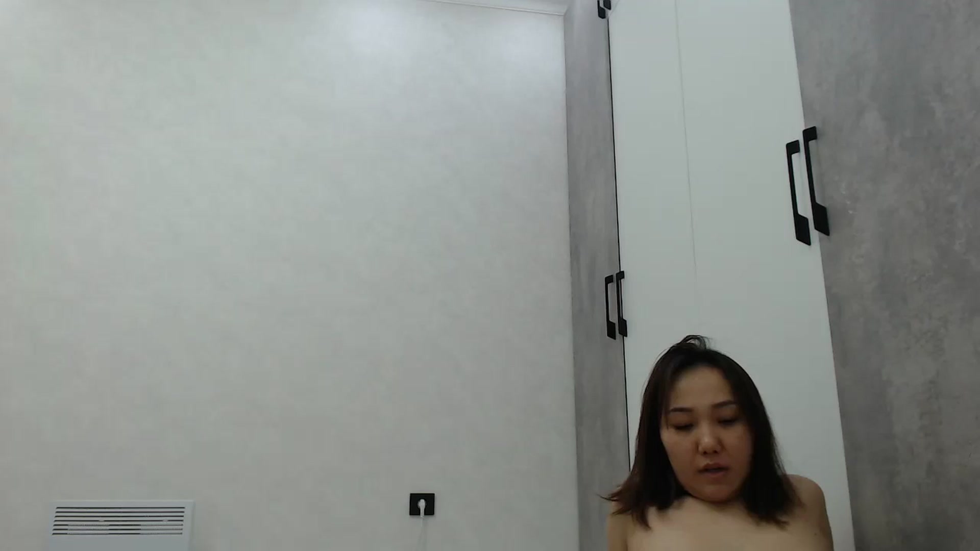 Gallery image thumbnail from AsianAkame's myfreecams stream on, 01/14/2026, 13:36 image 16 of 20