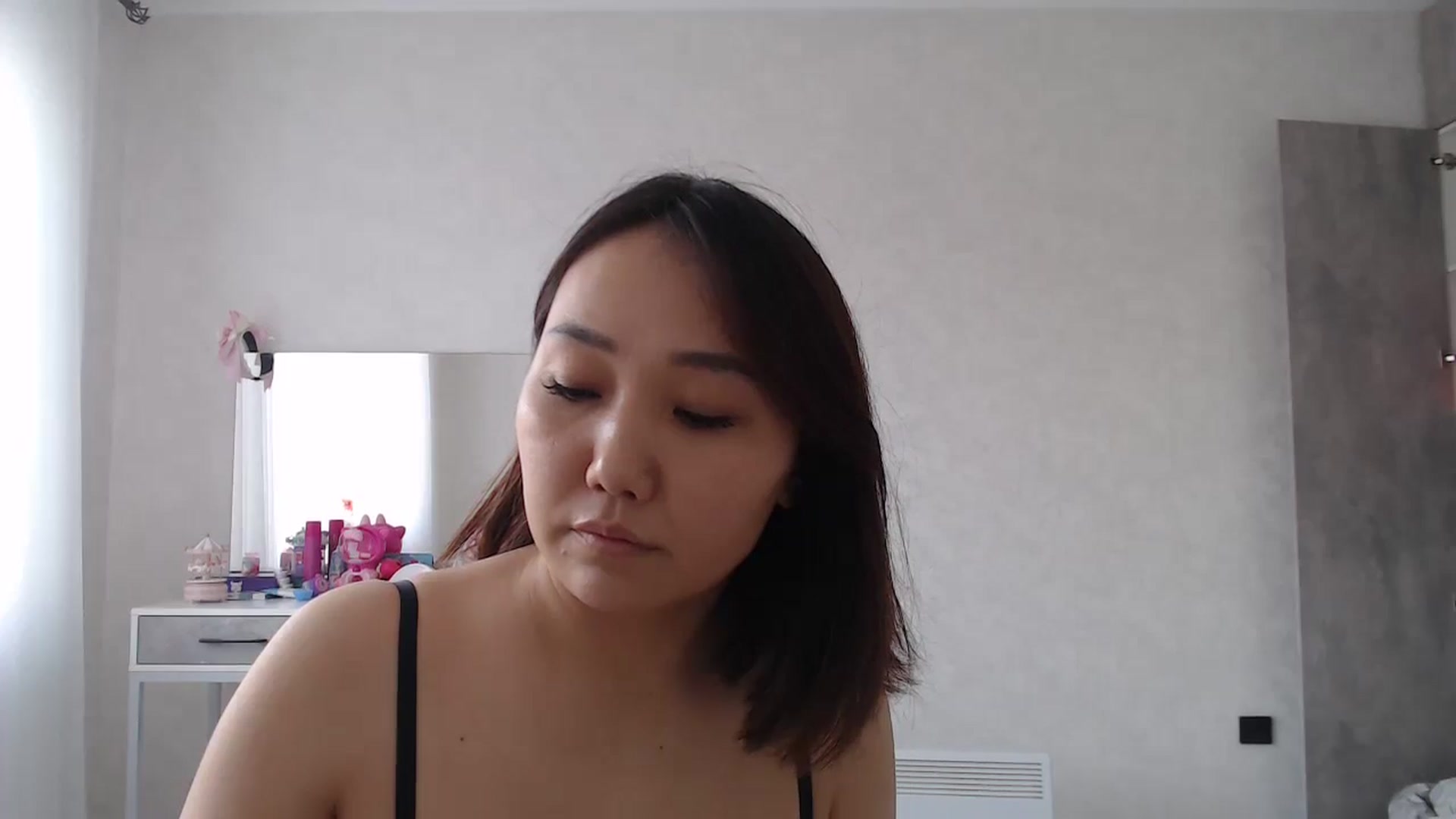 Gallery image thumbnail from AsianAkame's myfreecams stream on, 01/31/2026, 10:56 image 11 of 20
