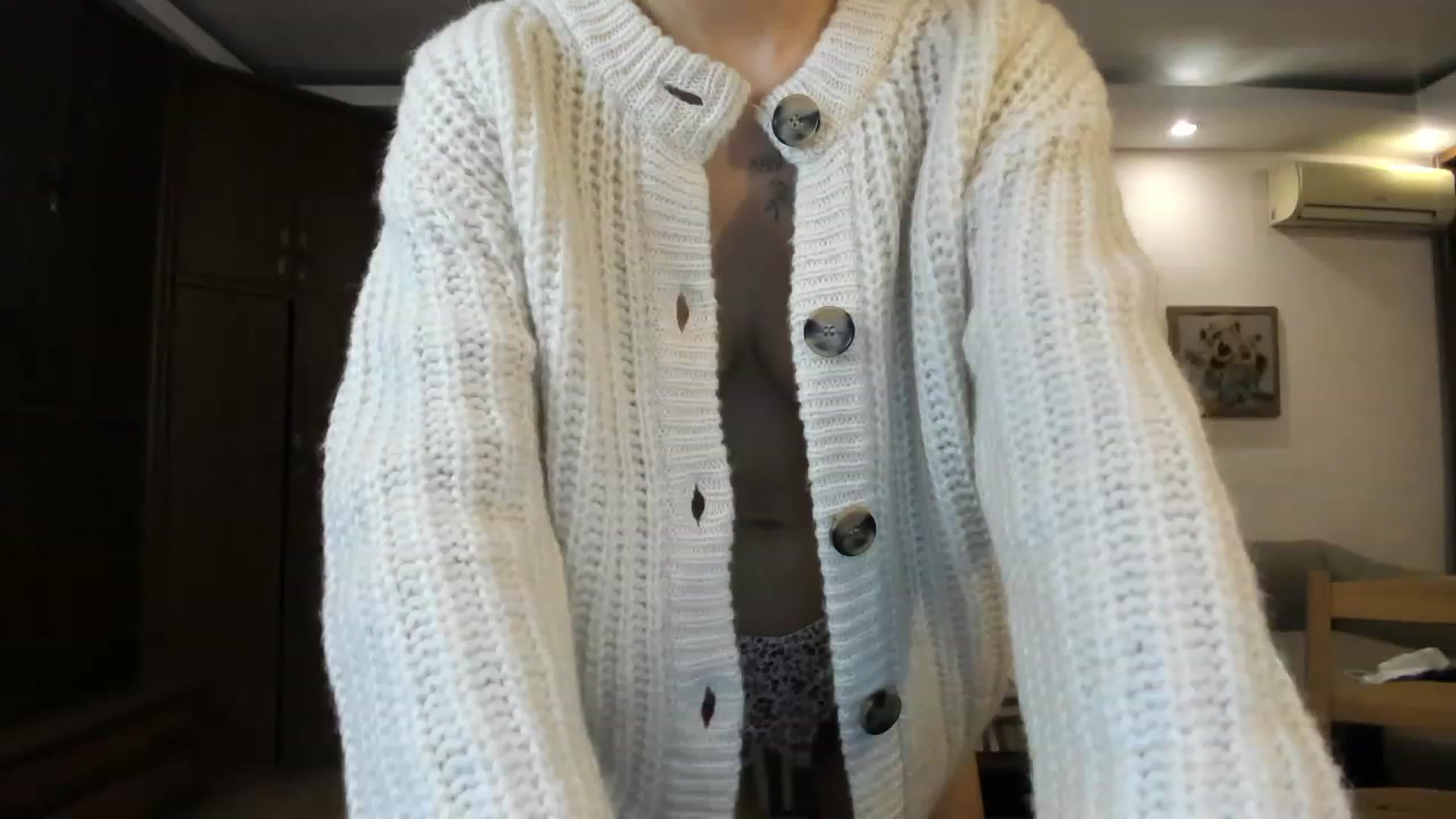 Gallery image thumbnail from AsianAngel1's myfreecams stream on, 12/03/2022, 15:18 image 14 of 20