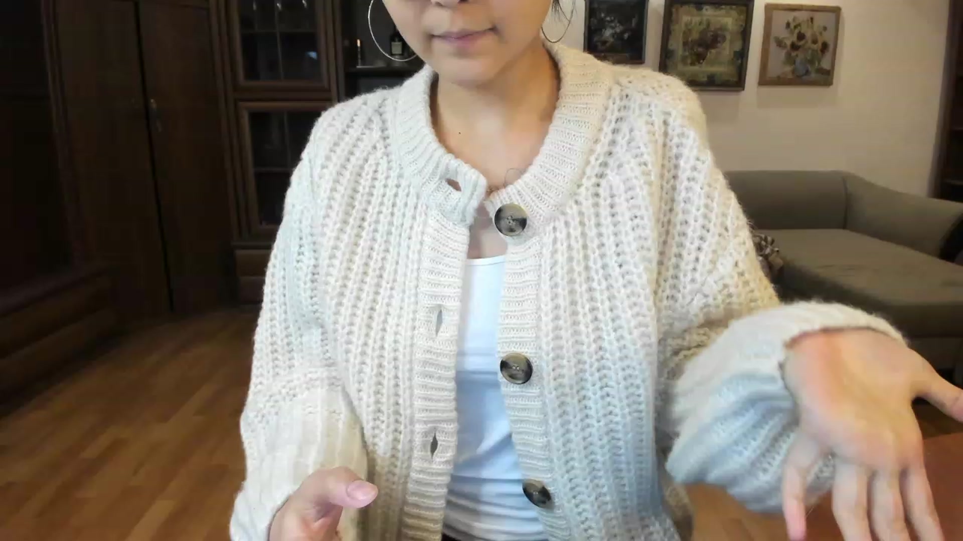 Gallery image thumbnail from AsianAngel1's myfreecams stream on, 12/04/2022, 17:20 image 3 of 20