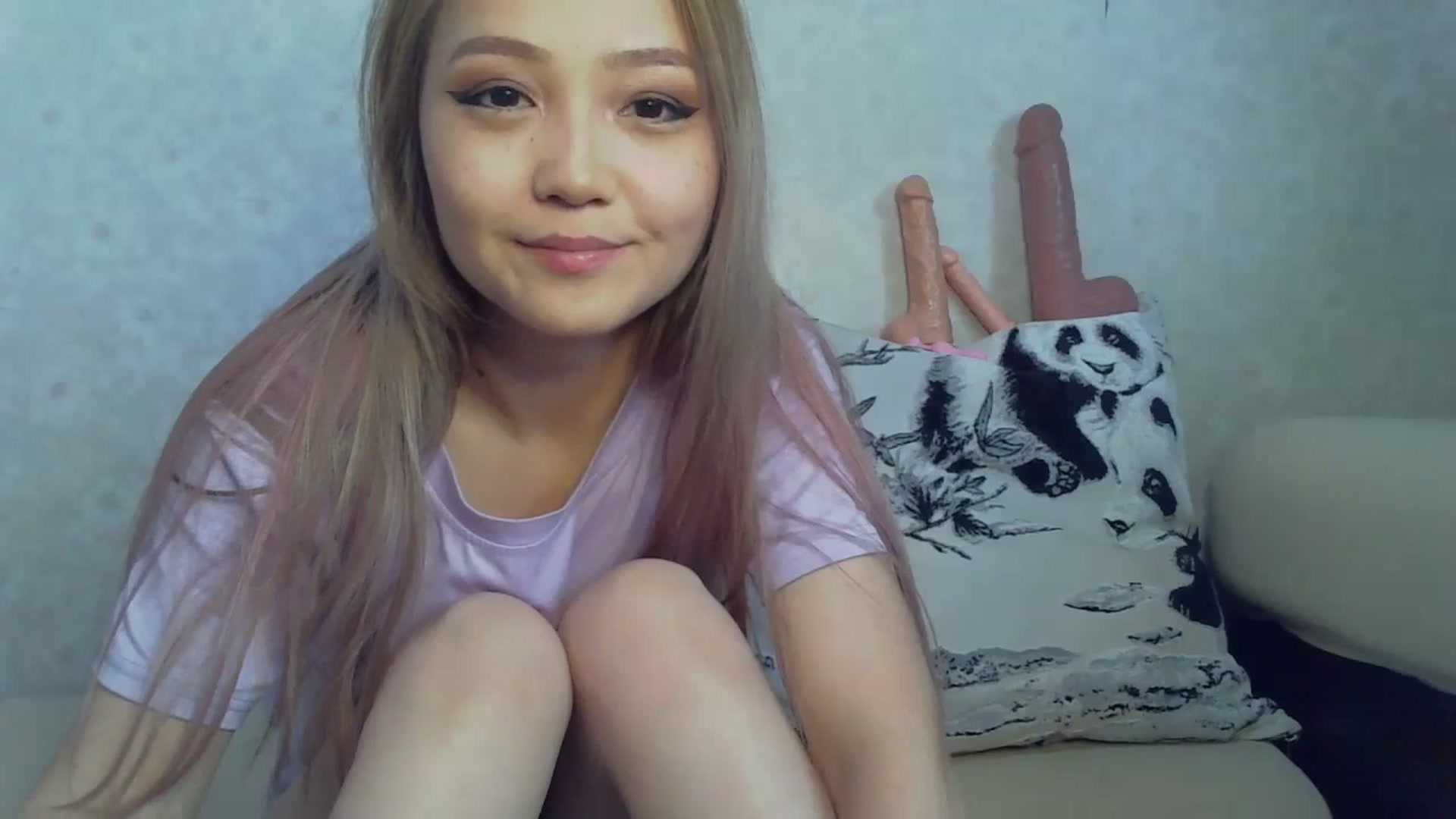 Gallery image thumbnail from AsianCuteBaby's myfreecams stream on, 05/04/2024, 09:15 image 17 of 20