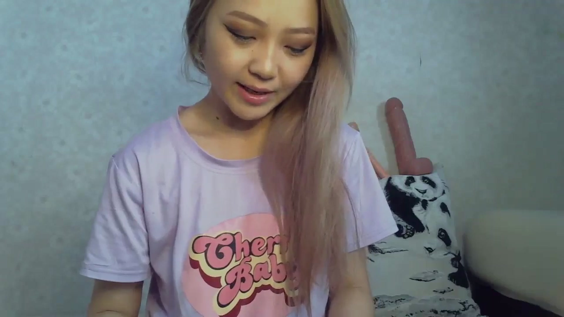 Gallery image thumbnail from AsianCuteBaby's myfreecams stream on, 05/04/2024, 09:34 image 12 of 20