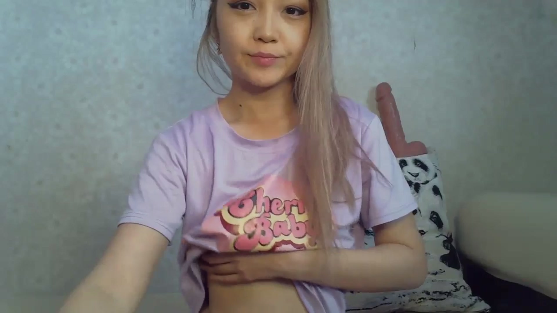 Gallery image thumbnail from AsianCuteBaby's myfreecams stream on, 05/04/2024, 09:34 image 3 of 20