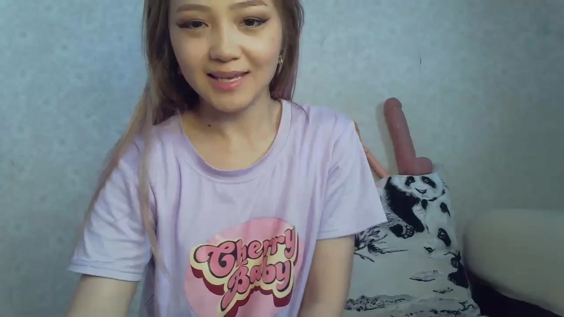 Gallery image thumbnail from AsianCuteBaby's myfreecams stream on, 05/04/2024, 09:34 image 16 of 20