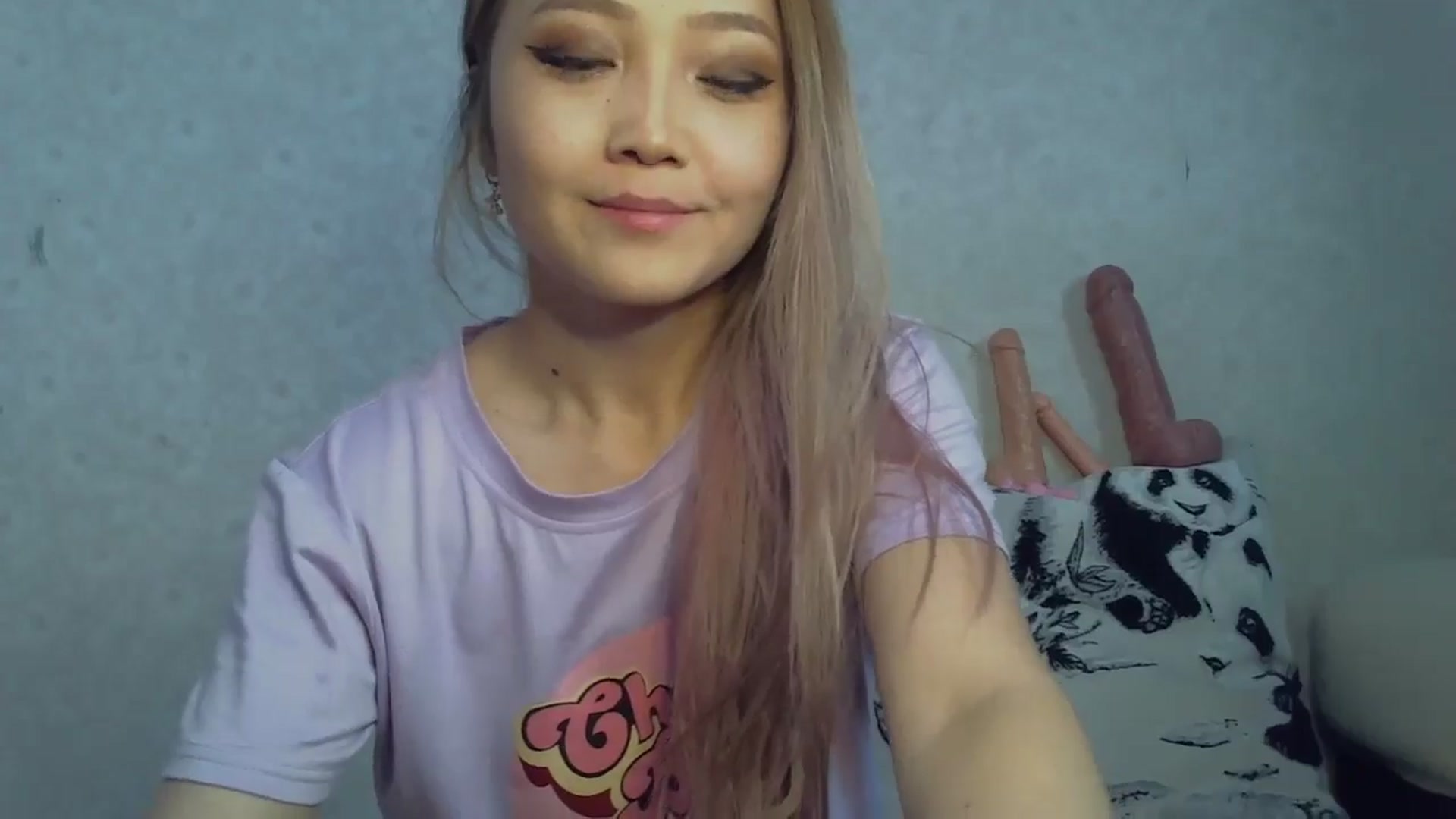 Gallery image thumbnail from AsianCuteBaby's myfreecams stream on, 05/04/2024, 09:49 image 3 of 20