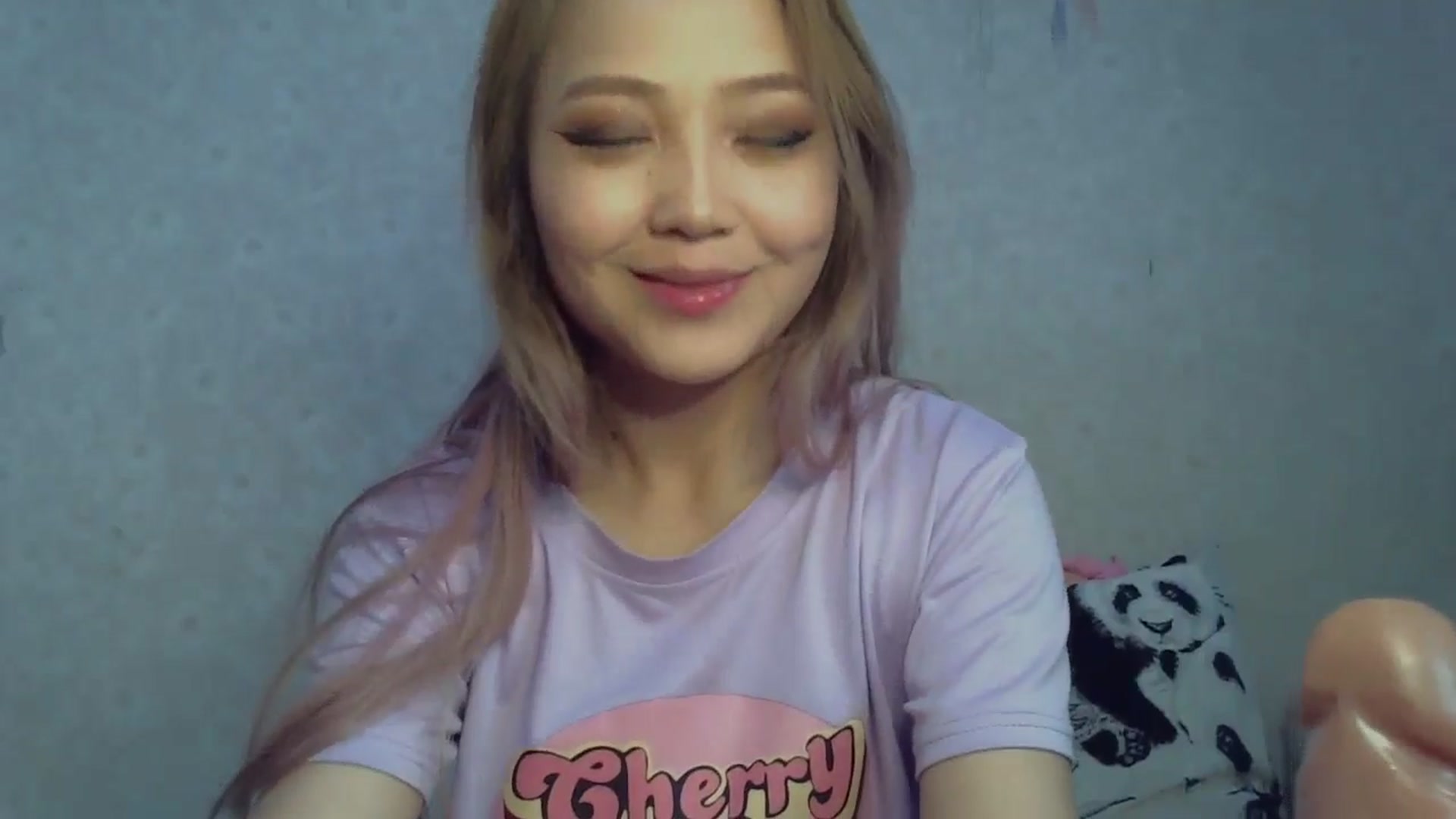 Gallery image thumbnail from AsianCuteBaby's myfreecams stream on, 05/04/2024, 11:19 image 9 of 20