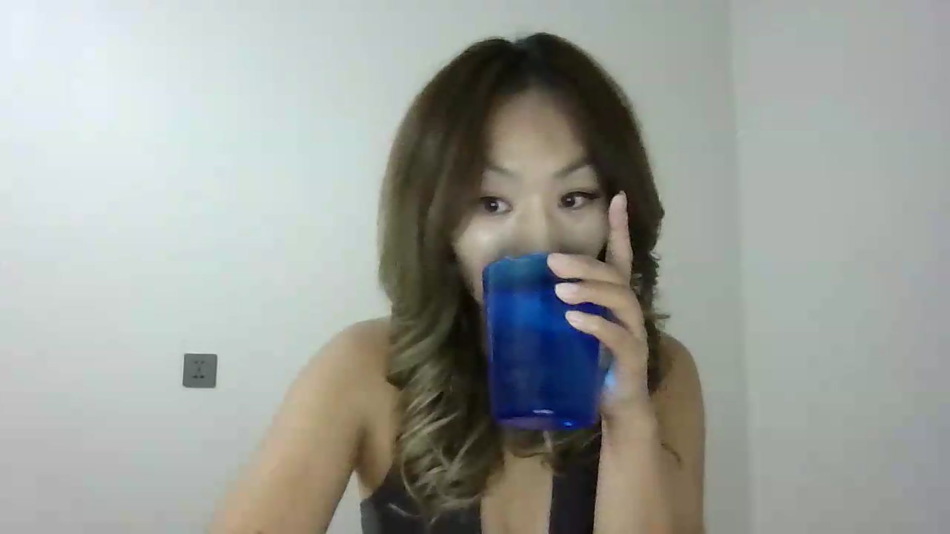 Gallery image thumbnail from AsianDoll2000's myfreecams stream on, 08/17/2026, 16:34 image 15 of 20