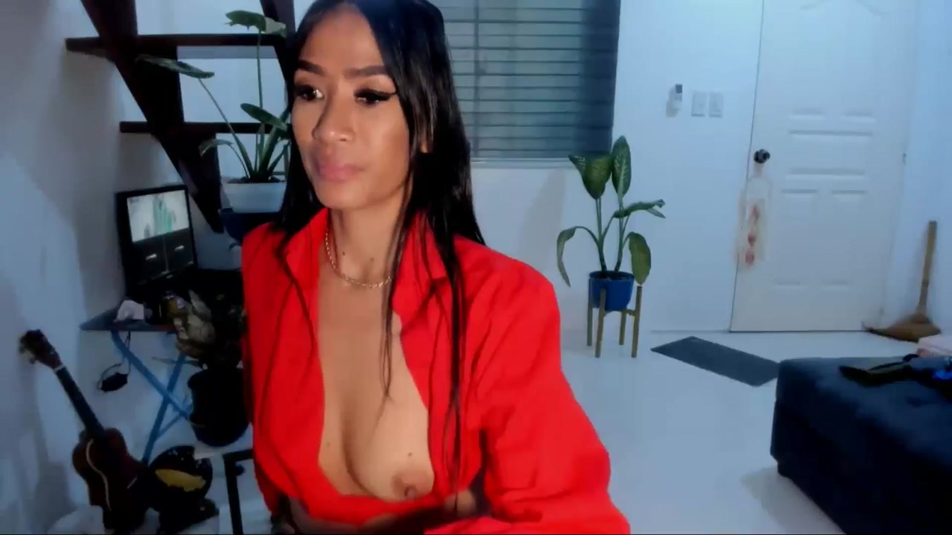 Gallery image thumbnail from AsianGoddesX's myfreecams stream on, 04/13/2025, 08:15 image 9 of 20