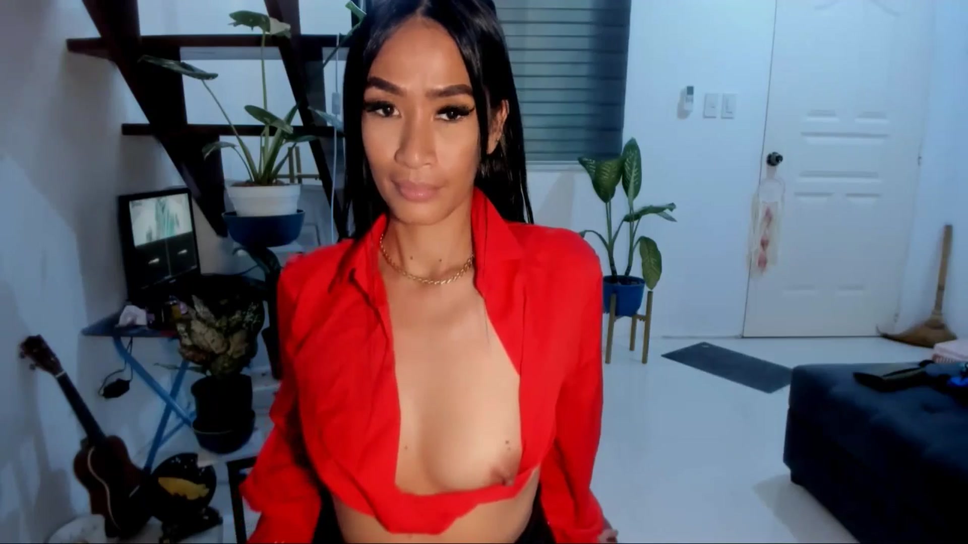 Gallery image thumbnail from AsianGoddesX's myfreecams stream on, 04/13/2025, 08:15 image 10 of 20