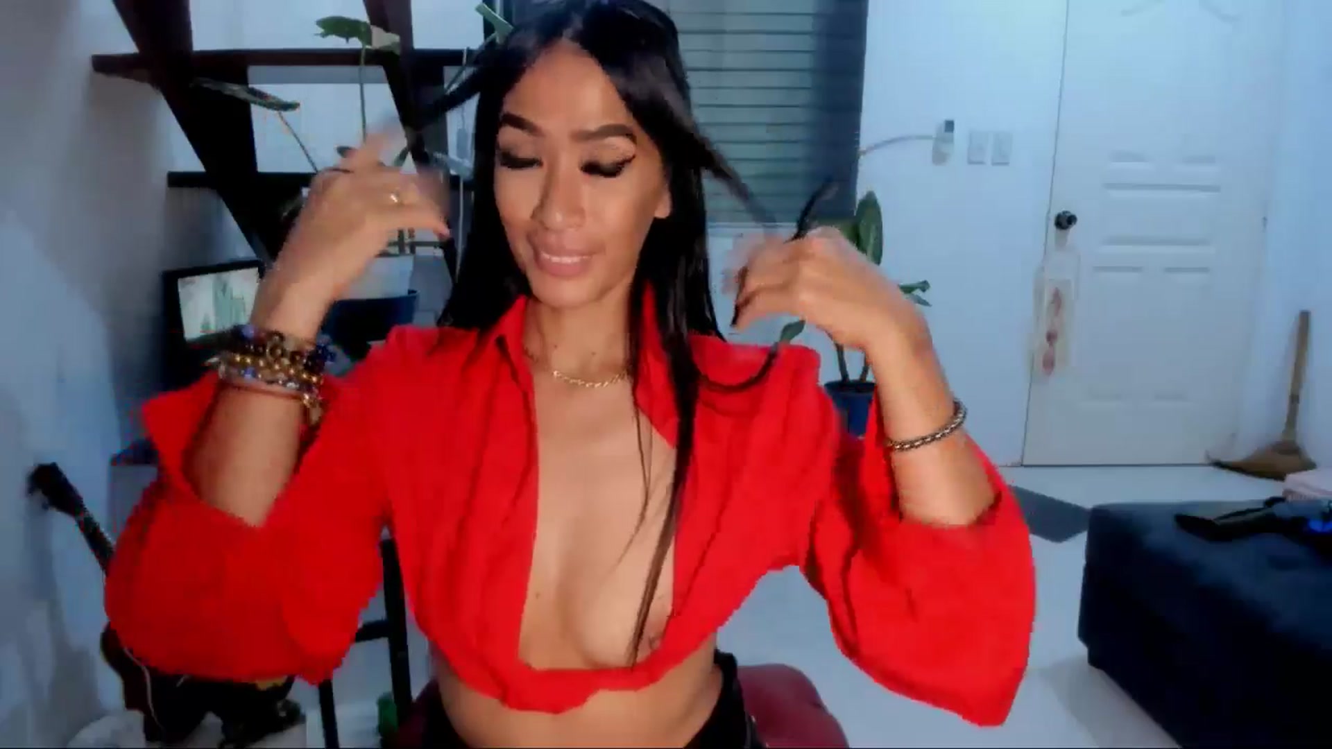 Gallery image thumbnail from AsianGoddesX's myfreecams stream on, 04/13/2025, 08:15 image 8 of 20