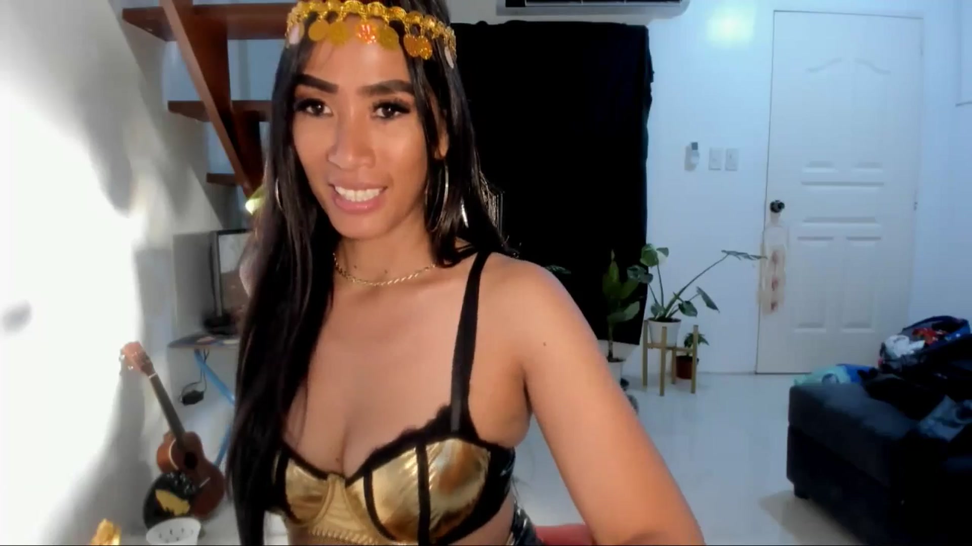 Gallery image thumbnail from AsianGoddesX's myfreecams stream on, 04/20/2025, 11:26 image 8 of 20