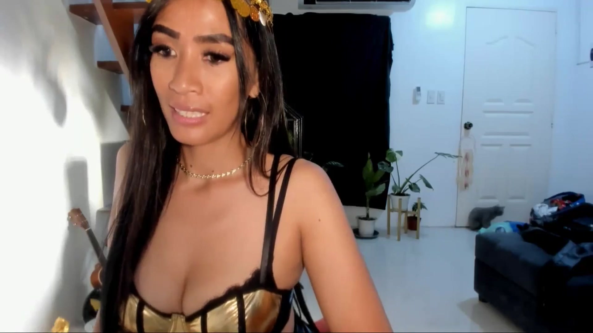 Gallery image thumbnail from AsianGoddesX's myfreecams stream on, 04/20/2025, 11:26 image 11 of 20