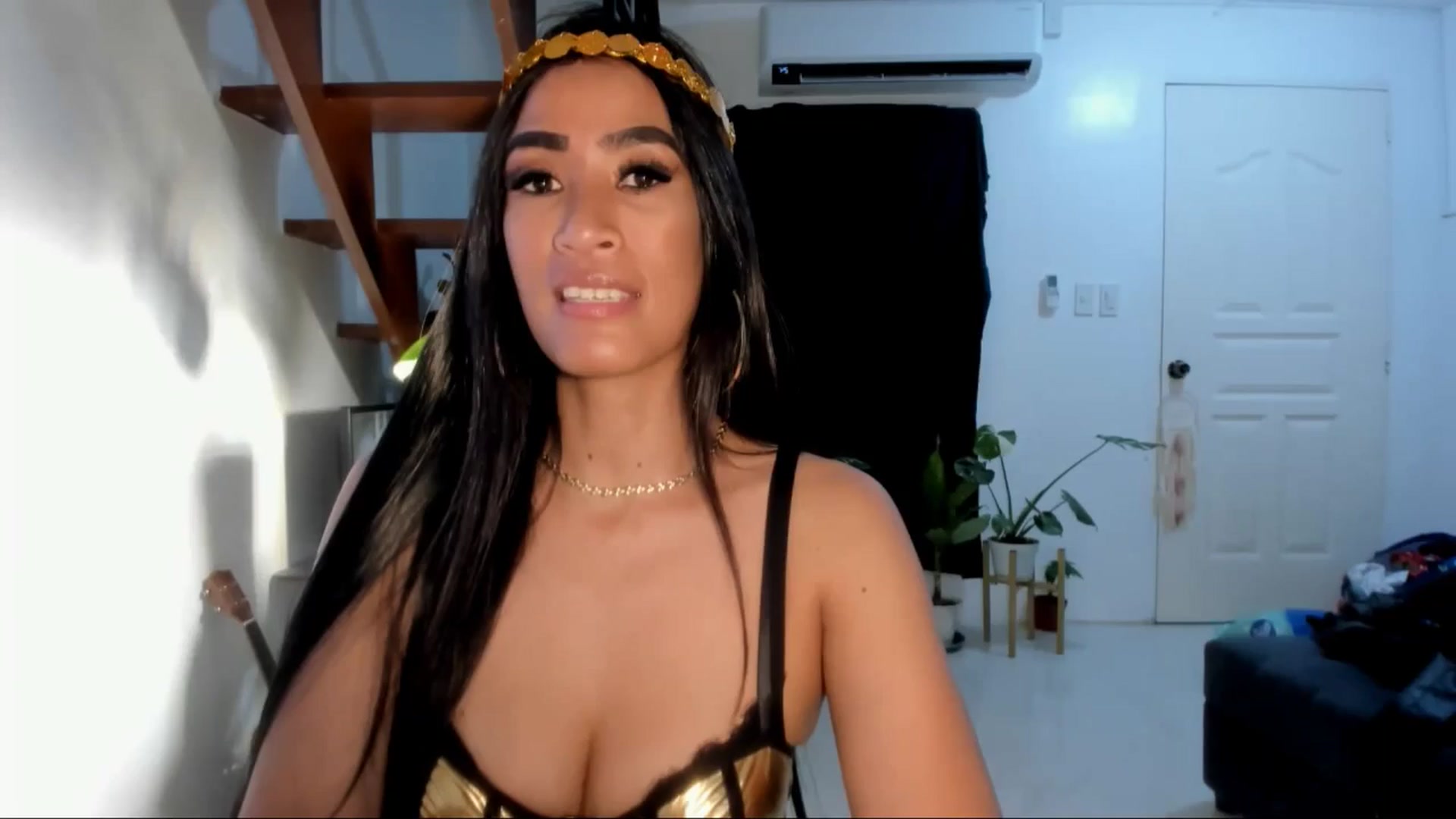 Gallery image thumbnail from AsianGoddesX's myfreecams stream on, 04/20/2025, 11:26 image 19 of 20