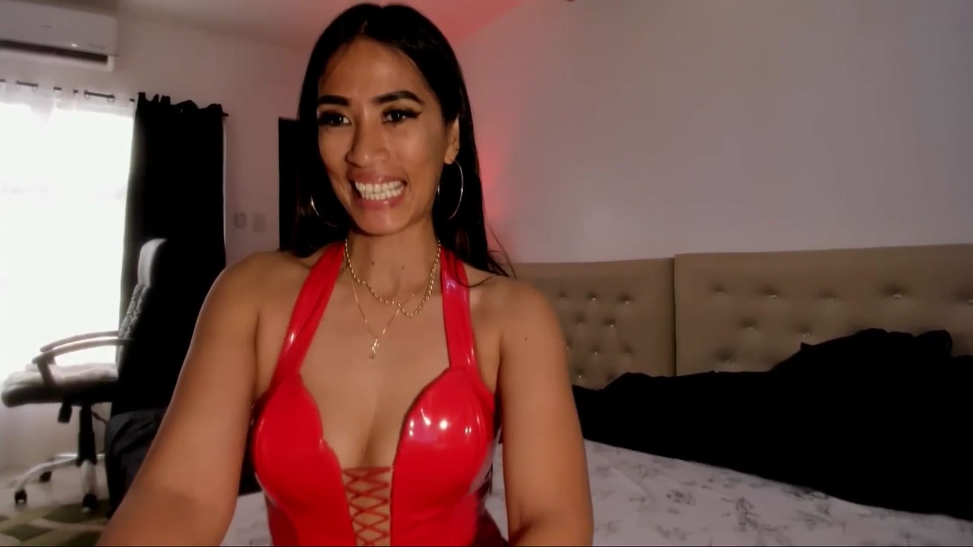 Gallery image thumbnail from AsianGoddesX's myfreecams stream on, 05/02/2025, 10:27 image 9 of 20