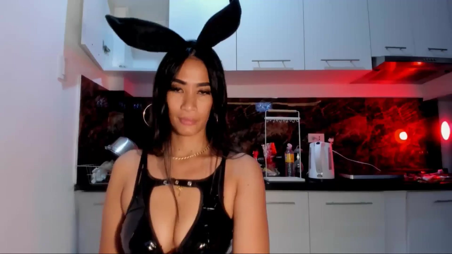 Gallery image thumbnail from AsianGoddesX's myfreecams stream on, 05/08/2025, 12:43 image 18 of 20