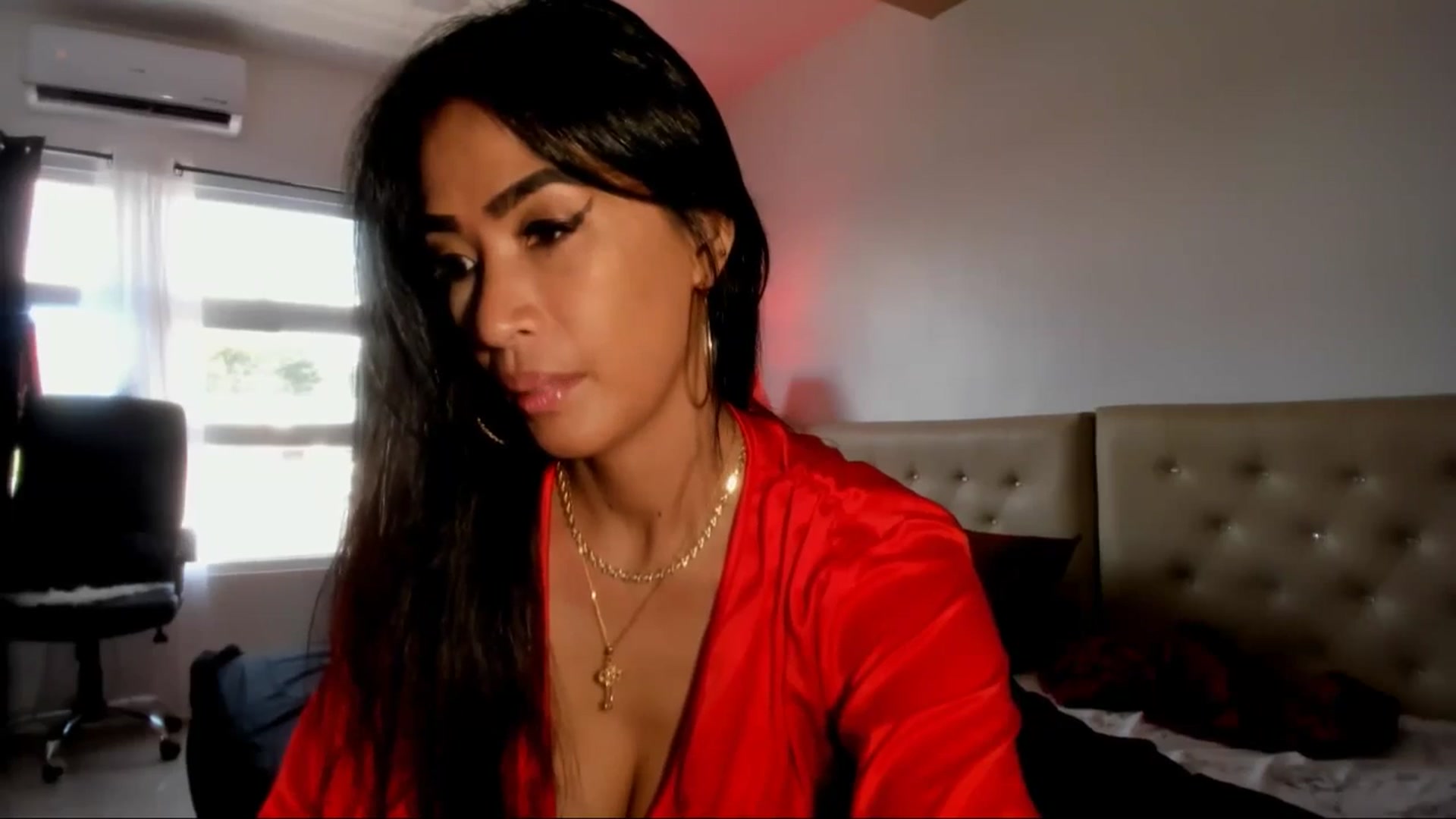Gallery image thumbnail from AsianGoddesX's myfreecams stream on, 05/11/2025, 01:04 image 5 of 20