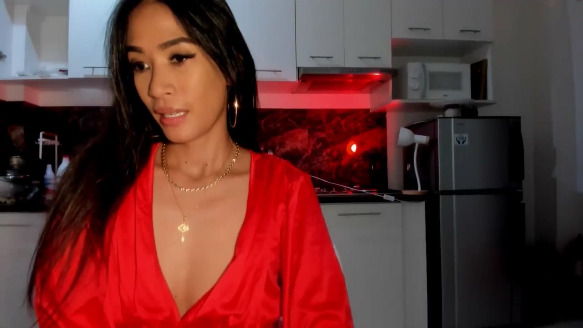 Gallery image thumbnail from AsianGoddesX's myfreecams stream on, 05/12/2025, 03:27 image 4 of 20