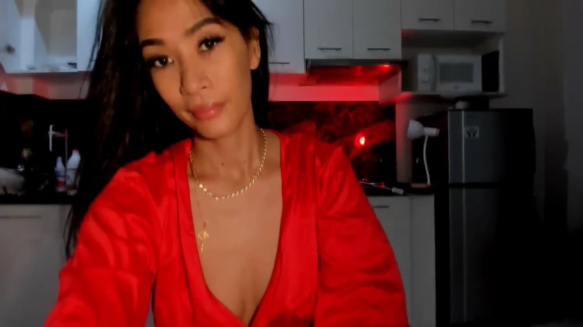 Gallery image thumbnail from AsianGoddesX's myfreecams stream on, 05/12/2025, 03:27 image 2 of 20